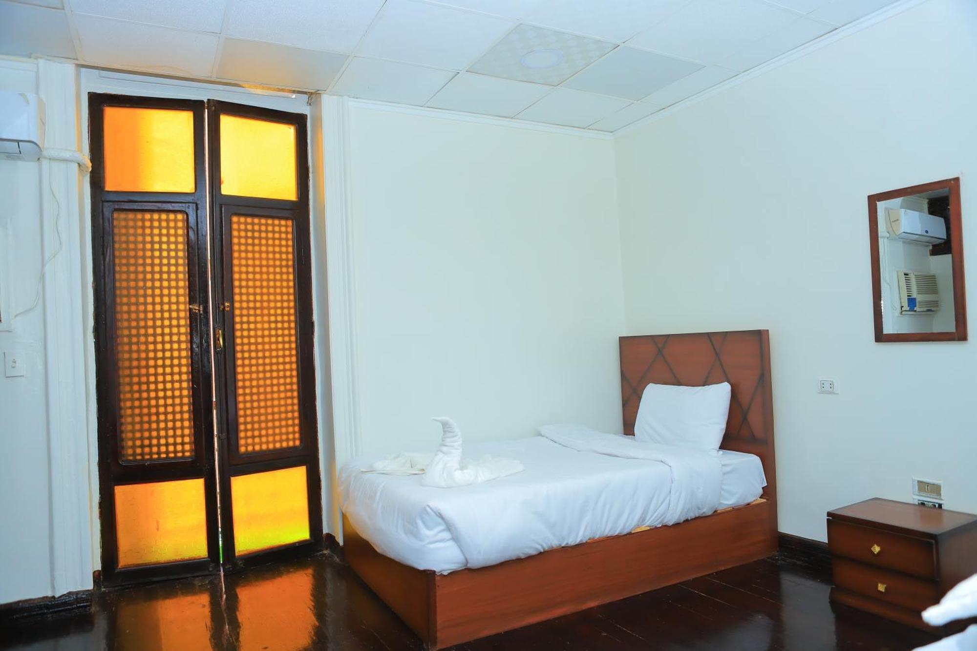 Kings Palace Hostel Le Caire Extérieur photo